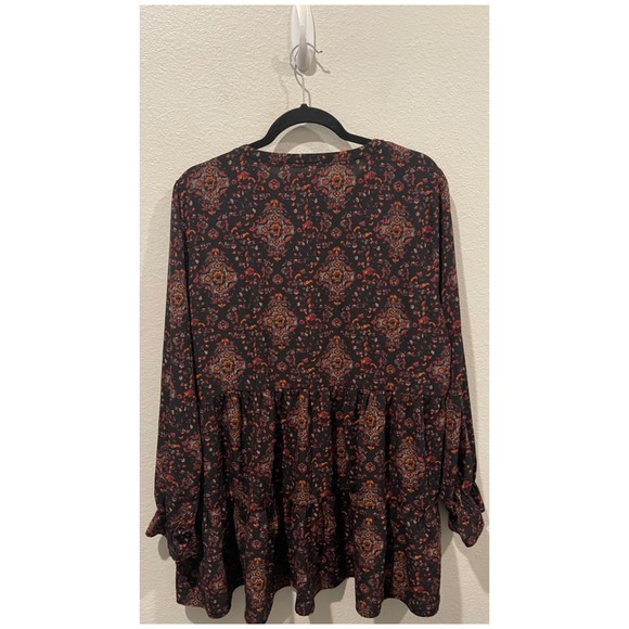 MAURICES Medallion Print Tiered Multicolor Black Tunic Blouse - Picture 6 of 6